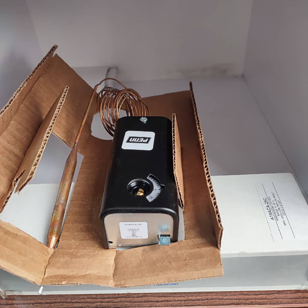 ترموستات مکانیکی PENN مدل A19ACA‑25C ساخت مکزیک،